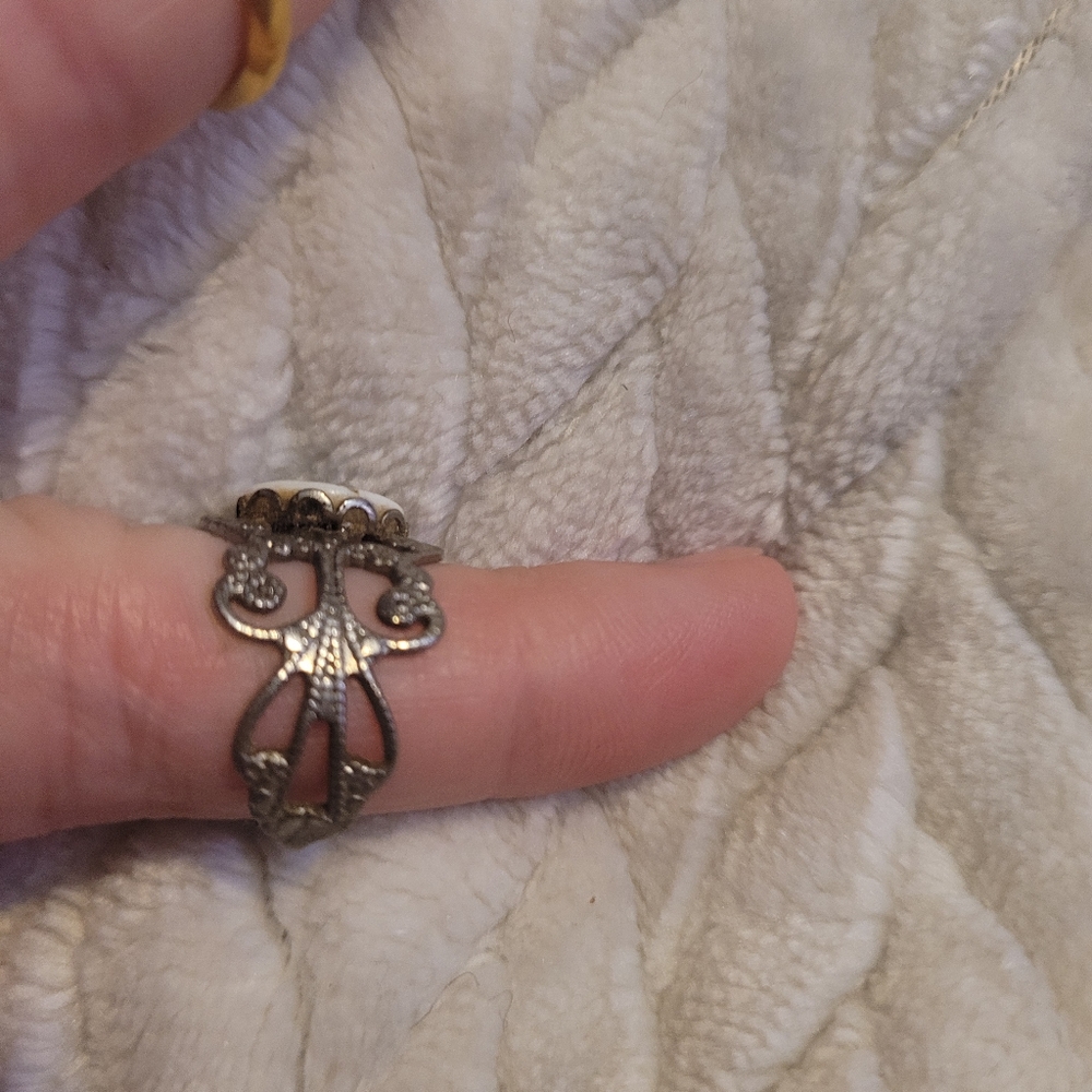 Flower rings - Picture 4 of 5